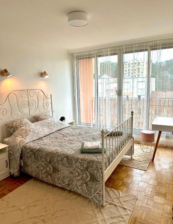 Bergson Top - Appart 80M2, 2 Grandes Chambres, Entierement Renovee Et Equipee, Lumineux, Wifi, Balcon, Calme, Vue Imprenable Saint-Etienne  Exterior photo