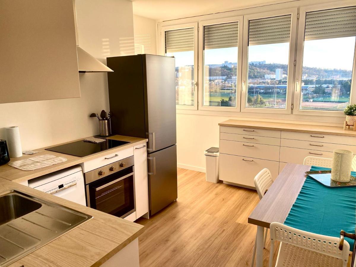 Bergson Top - Appart 80M2, 2 Grandes Chambres, Entierement Renovee Et Equipee, Lumineux, Wifi, Balcon, Calme, Vue Imprenable Saint-Etienne  Exterior photo
